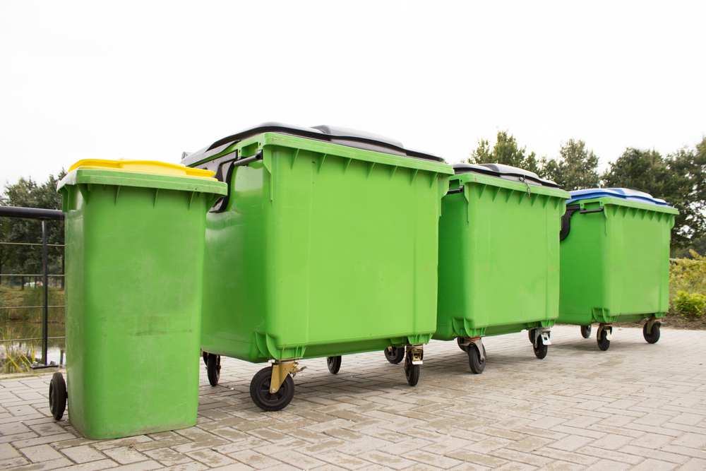 Kontenery na śmieci i gruz – jak skutecznie porządkować nieczystości?